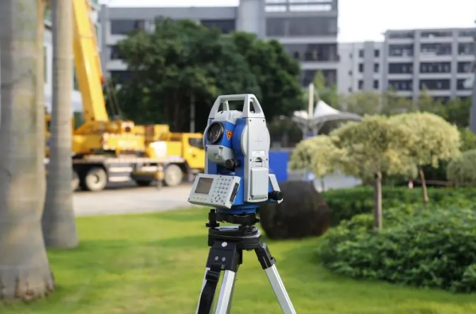 思拓力R2C彩屏全站儀，集顏值與實(shí)力于一體